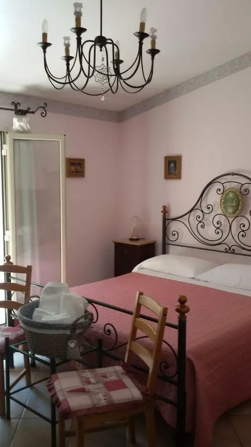 Cinisi 89 B&B 3*,  Italie